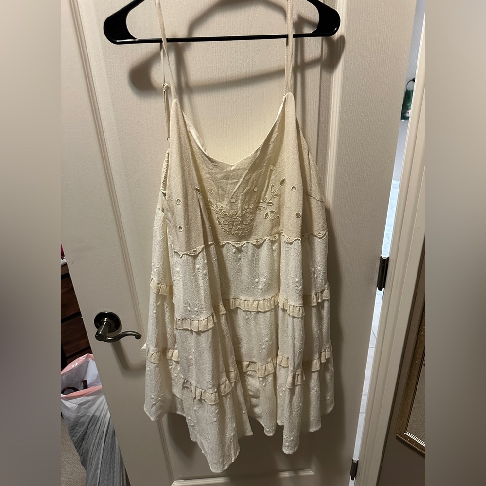 Lace Trim Cream Spaghetti-Strap Women’s Dress